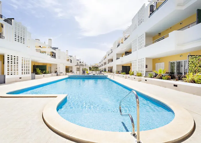 Cb - Rivendell アパート